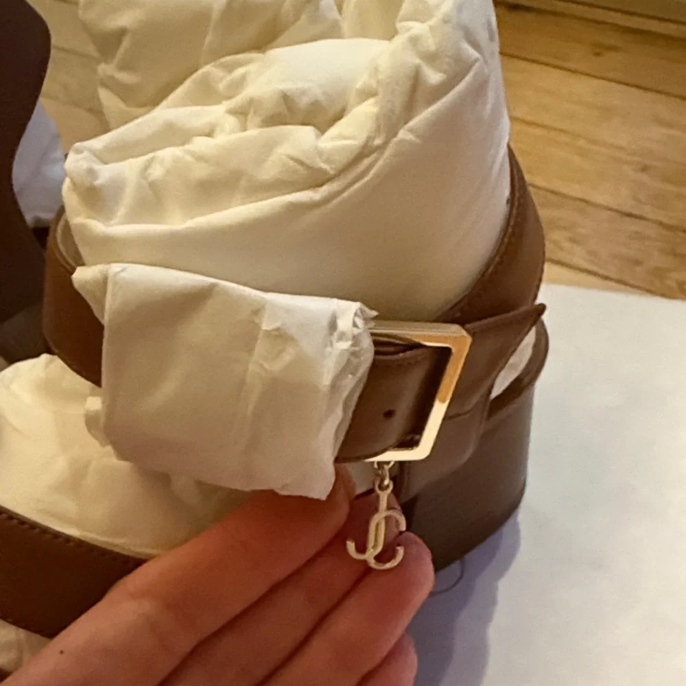 NWT Jimmy Choo Leni City Sandal 45 Tan Leather Sandals Tan - size 35